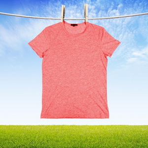 چطور تیشرت و پوشاک مردانه‌مون رو بشوریم که مثل روز اول بمونه؟