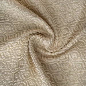 پارچه ژاکارد چیست و چرا در صنعت نساجی اهمیت دارد؟